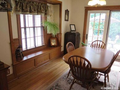 Dining Room. The window seat has storage underneat