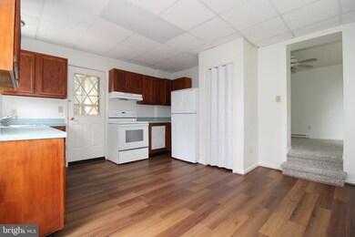 524 Virginia Ave unit 2, Hagerstown, MD 21740 - photo 2