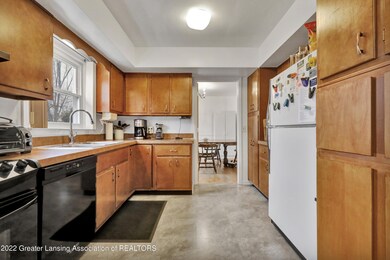 3421 Inverary Dr, Lansing, MI 48911 - photo 7