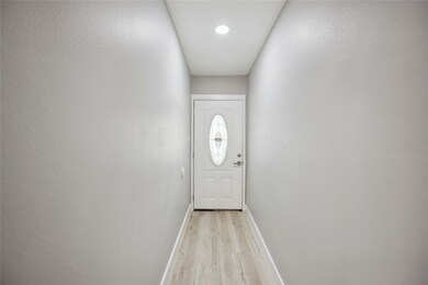 6825 England St, Houston, TX 77021 - photo 3