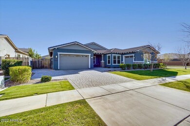 01-1Frontof home