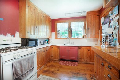 10 Andrews Terrace, North Smithfield, RI 02896 - photo 2