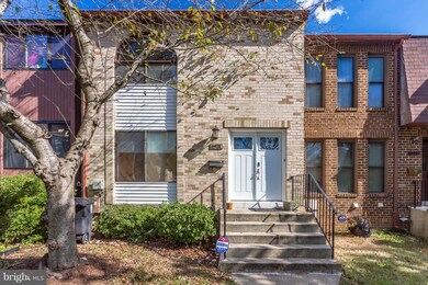 6931 Cipriano Woods Ct, Lanham, MD 20706 - photo 2