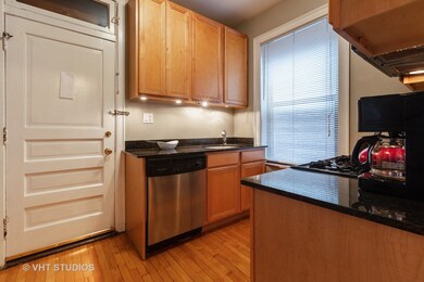 2225 W Ainslie St unit 3, Chicago, IL 60625 - photo 5