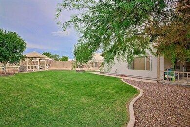 880 E Orchid Ln, Chandler, AZ 85225 - photo 2
