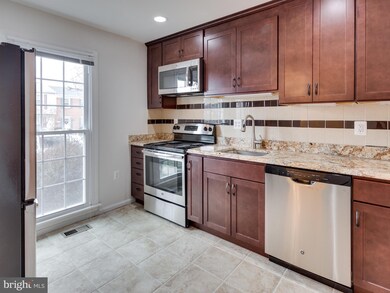 2961 Cashel Ln, Vienna, VA 22181 - photo 5