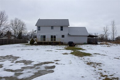 6391 Aiken Rd, Lockport, NY 14094 - photo 3