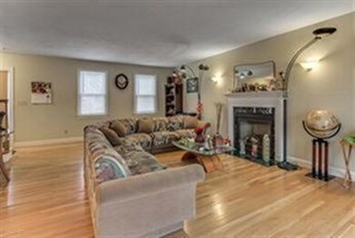 1 Sunapee Ln, West Roxbury, MA 02132 - photo 2