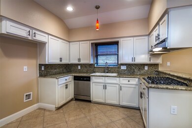 11639 Kirkmeadow Dr, Houston, TX 77089 - photo 7