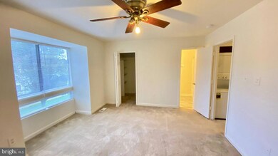 10994 Hiram Ct, Manassas, VA 20109 - photo 5
