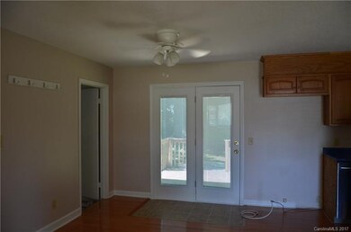 316 Lake Dr, Archdale, NC 27263 - photo 4