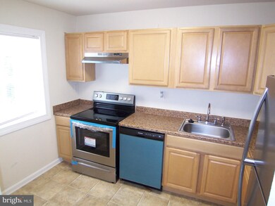 678 Yorkshire Dr, Edgewood, MD 21040 - photo 6