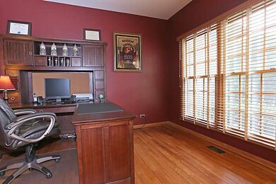 2271 Glouceston Ln, Naperville, IL 60564 - photo 5