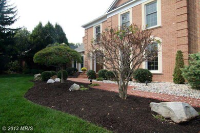 7824 Lonesome Pine Ln, Bethesda, MD 20817 - photo 3