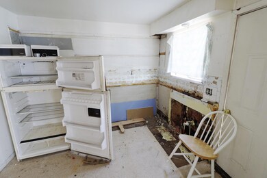 150 N 3rd St, Central Point, OR 97502 - photo 7