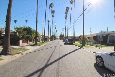 10109 S Freeman Ave, Inglewood, CA 90304 - photo 4