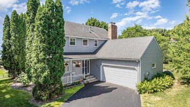 3013 Bluffs Dr, on a cul de sac