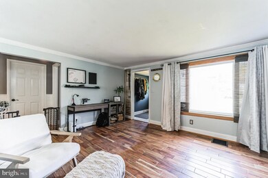 8110 Highpoint Rd, Clearwater Beach, MD 21226 - photo 5