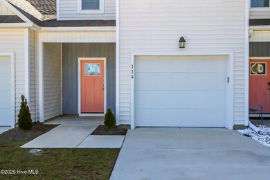 114 Bridge Point Cir, Cedar Point, NC 28584 - photo 2