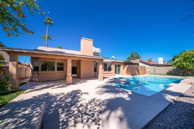 2313 W Keating