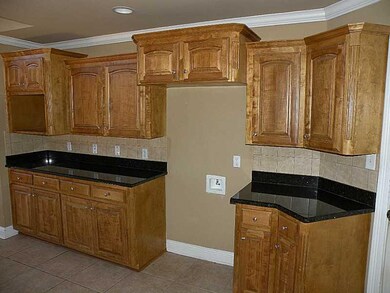 Kitchen. View 3