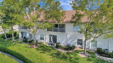 12576 Shoreline Dr unit 105, Wellington, FL 33414 - photo 5
