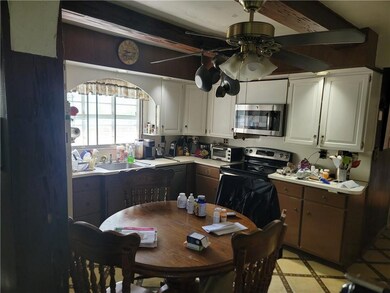 61 E Cheshire Place, Staten Island, NY 10301 - photo 6