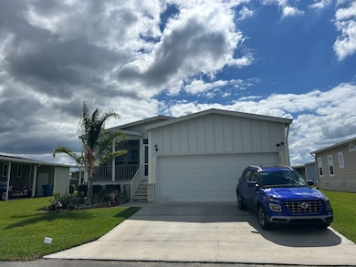 34894 Minnow Ln, Zephyrhills, FL 33541 - photo 3