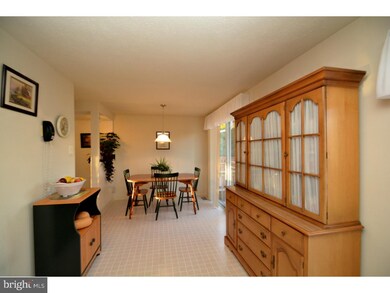 22 N Merriment Dr, Newark, DE 19702 - photo 4