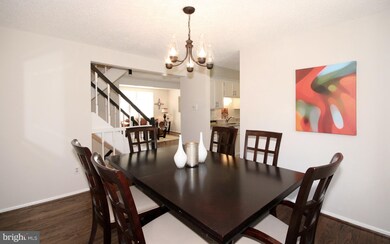 8662 Bent Arrow Ct, Springfield, VA 22153 - photo 7