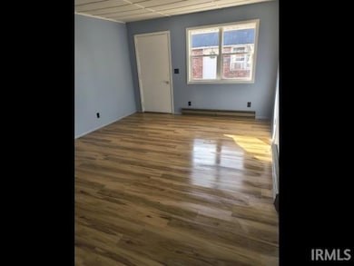 1003 W Kickapoo St, Hartford City, IN 47348 - photo 2