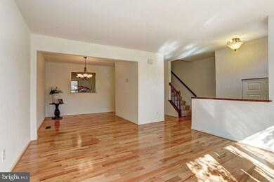 12 Tudor Ct, Lutherville Timonium, MD 21093 - photo 3