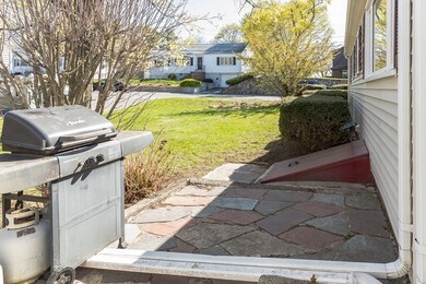 483 William St, Stoneham, MA 02180 - photo 4
