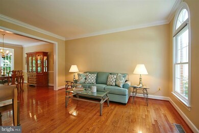 7855 Bressingham Dr, Fairfax Station, VA 22039 - photo 5