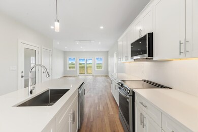 77 N End Blvd unit 2, Salisbury, MA 01952 - photo 4