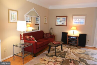 18042 Wheatridge Dr, Germantown, MD 20874 - photo 3