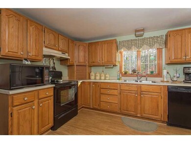 34 Cunningham Rd, Freeport, ME 04032 - photo 4