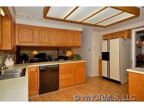 46 Ballantree Dr, Asheville, NC 28803 - photo 5