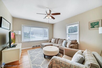 8746 Cottage Grove Ave, Highland, IN 46322 - photo 3