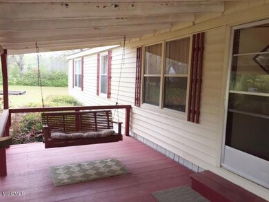 Porch (640x480)