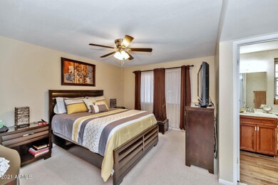 10629 Aztec Dr-large-011-012-10629 W Azt