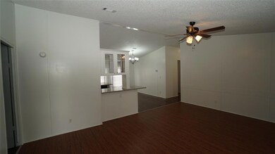 147 Briar Oaks Ln, Azle, TX 76020 - photo 3