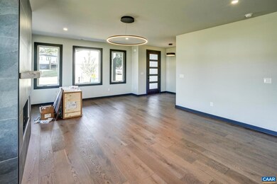 460 Nicholson St, Charlottesville, VA 22901 - photo 7