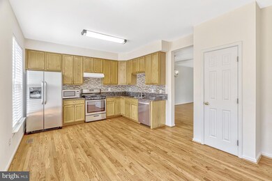 13501 George Wythe Ct, Herndon, VA 20171 - photo 6