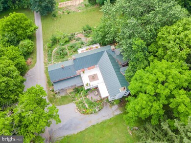 5011 Kearneysville Pike, Shepherdstown, WV 25443 - photo 3