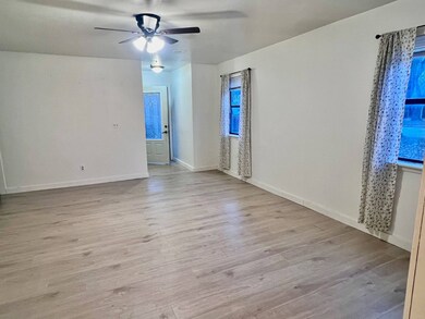 409 N Parkview St, Coffeyville, KS 67337 - photo 6