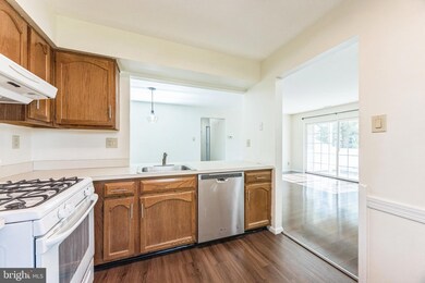 4305 Fenwick Ln, Mount Laurel, NJ 08054 - photo 6