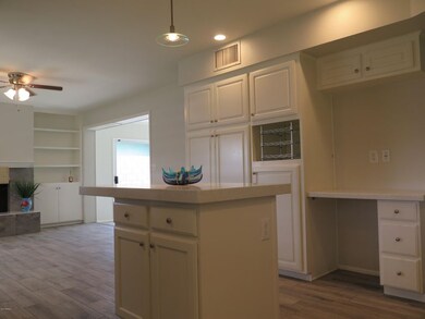 Kitchen Center Island