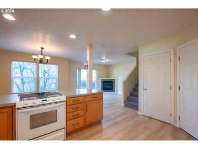 21332 Sayre Dr NE, Aurora, OR 97002 - photo 7