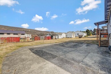 131 S Keyser Ave, Taylor, PA 18517 - photo 6